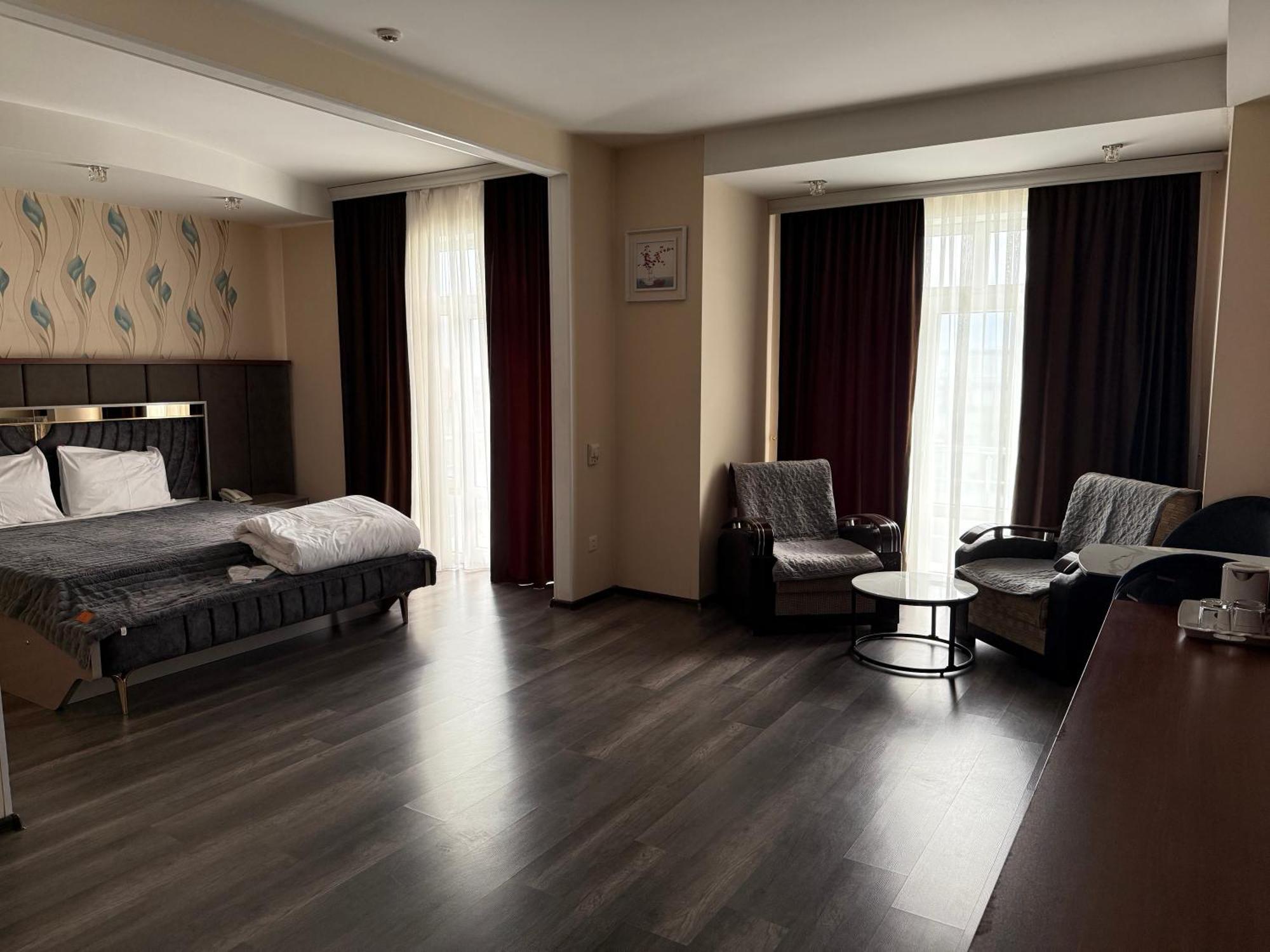 Aef 4* Baku