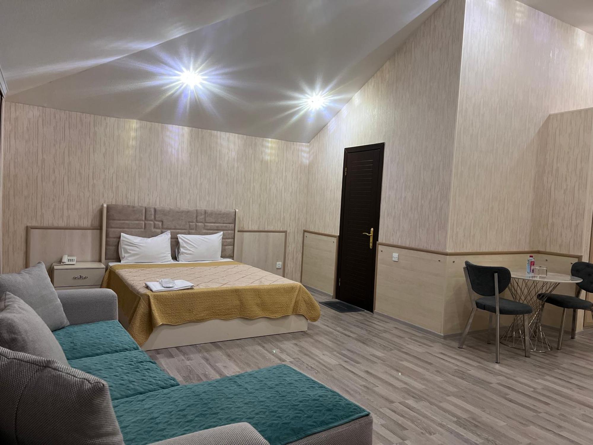 Aef Hotel 4*