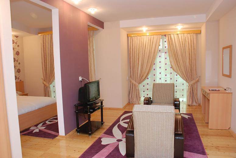 Aef Hotel 4*