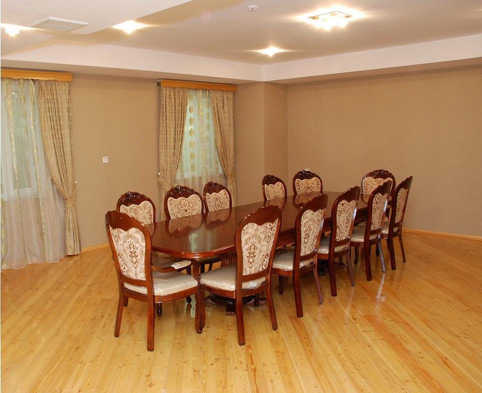 Aef 4* Baku